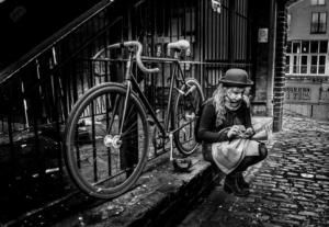 Christian Georget -  La Fille à la Bicyclette