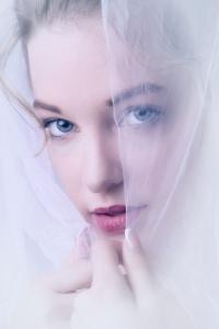070 POULAIN Florent - Rachel voile blanc
