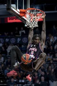 50_BURILLO_Maeva_-_En_suspension